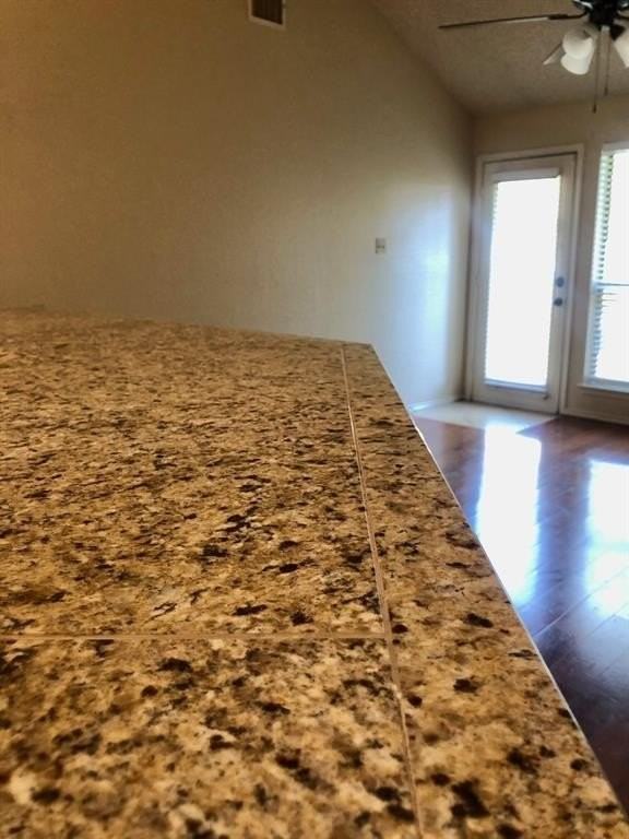 1104 Bellmont Ct - Photo 5 of 15