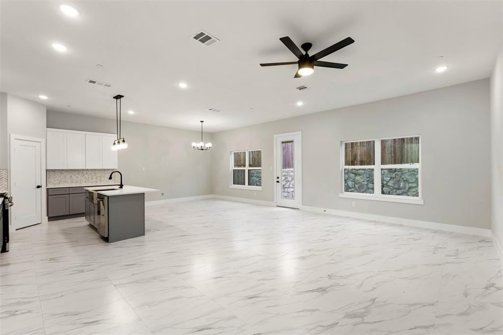 2378 Usmen Dr - Photo 5 of 27