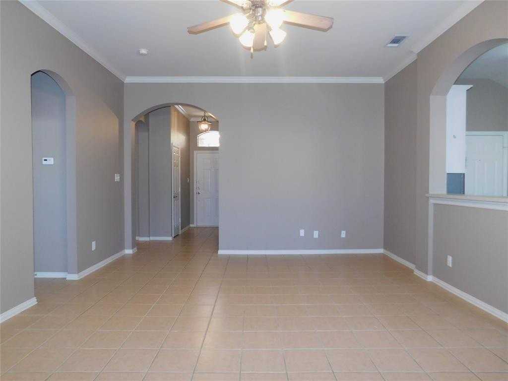 3919 Canton Ct - Photo 6 of 26