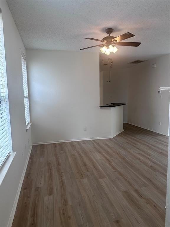 1315 E Brown St - Photo 5 of 39