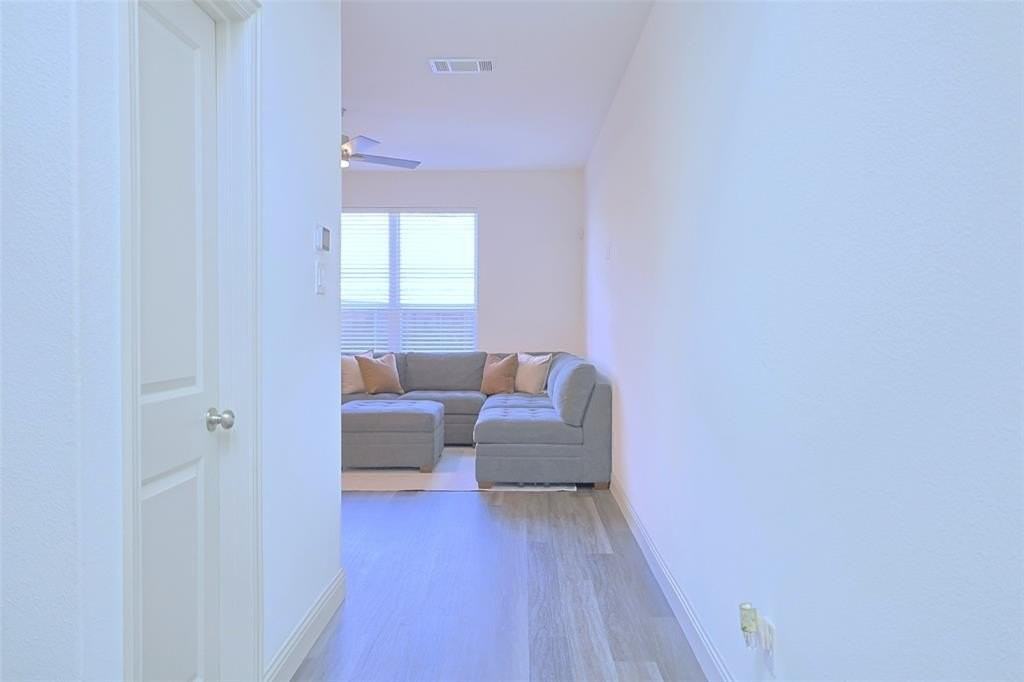 1020 Emil Pl - Photo 3 of 27