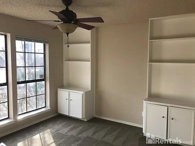 205 Arabian Ln - Photo 2 of 9