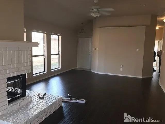 205 Arabian Ln - Photo 5 of 9