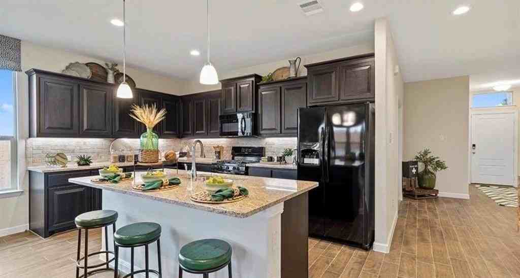 3207 Camden Creek Rd - Photo 3 of 38