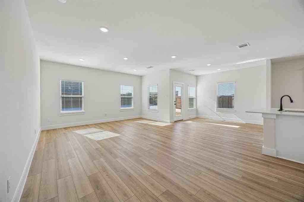 Woodbrook Dr - Photo 4 of 25