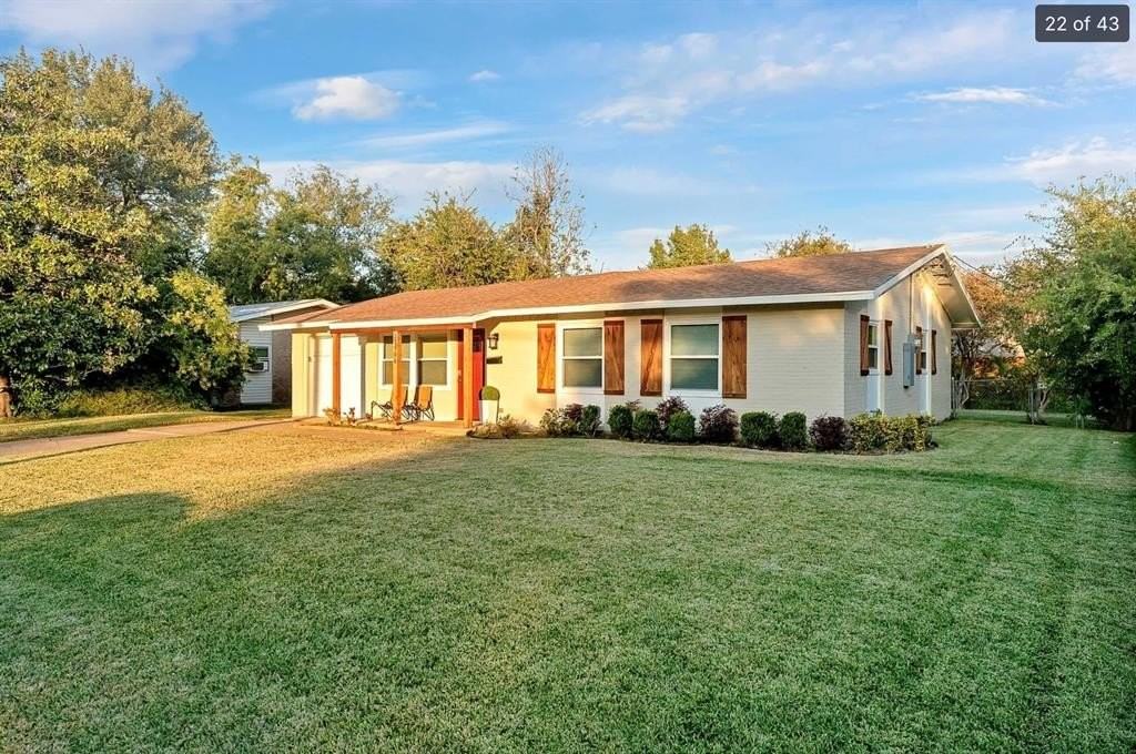 13506 Castleton Dr - Photo 2 of 20