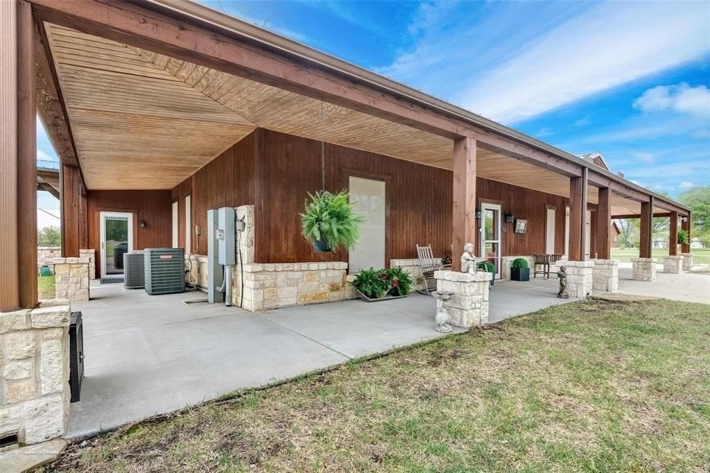 18754 Fm 2755 - Photo 2 of 39