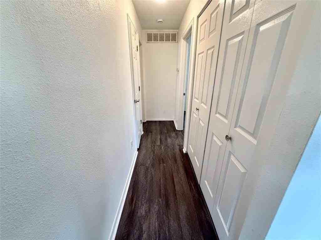 330 W Harwood Rd #C - Photo 7 of 25