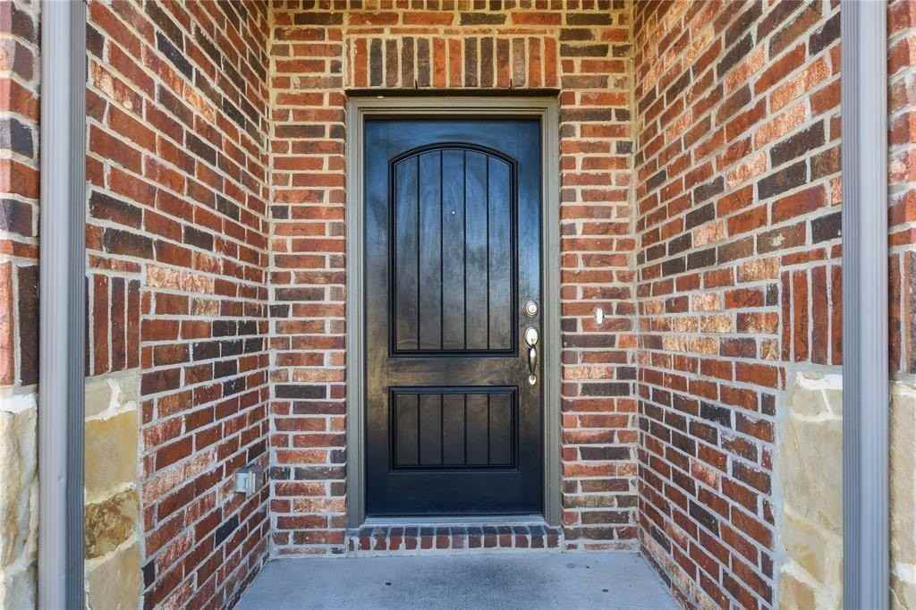 339 Blanco Dr - Photo 3 of 24