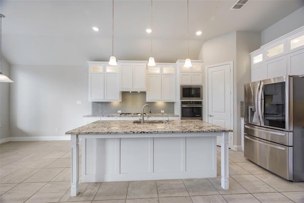 8226 Blumelia Dr - Photo 5 of 27