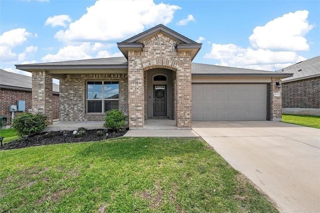 3217 Beutel Rd - Photo 3 of 40