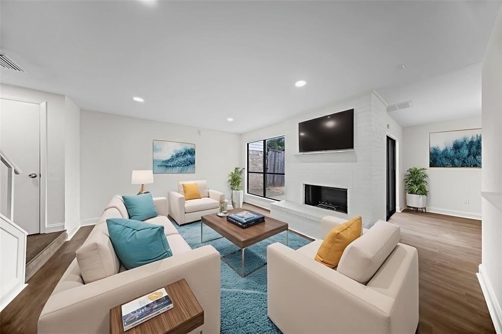 2905 Nova Dr - Photo 2 of 28