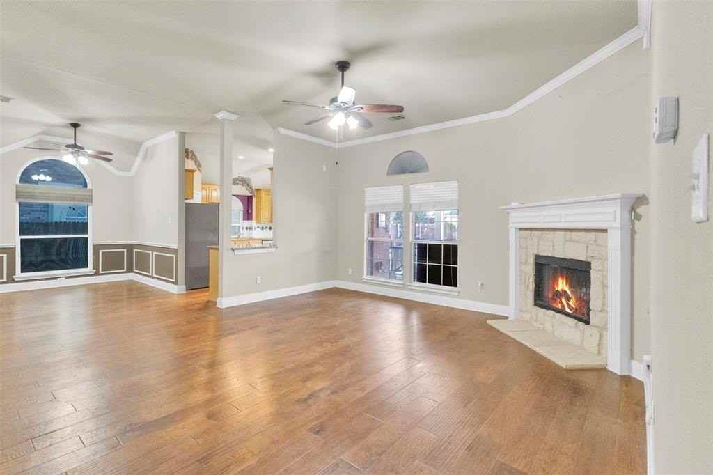 1519 Hampton Dr - Photo 3 of 24