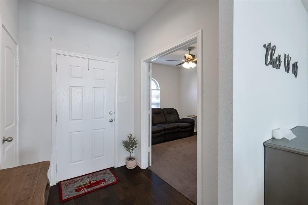 1333 Winding Hollow Dr - Photo 3 of 21