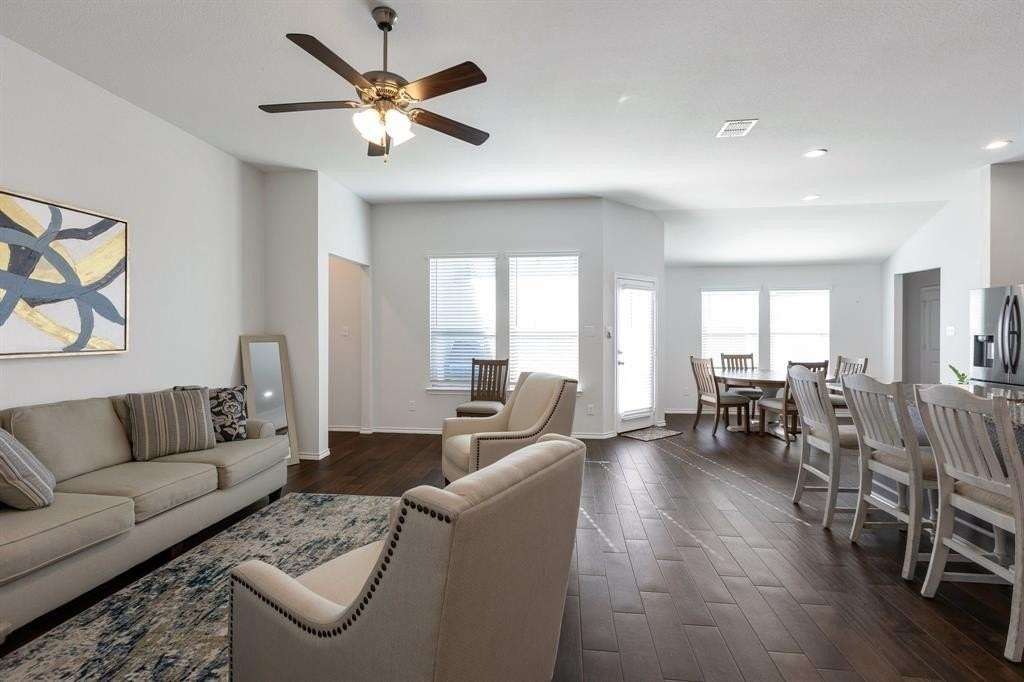 1333 Winding Hollow Dr - Photo 4 of 21