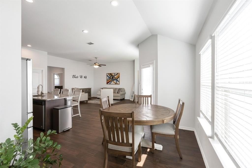 1333 Winding Hollow Dr - Photo 6 of 21