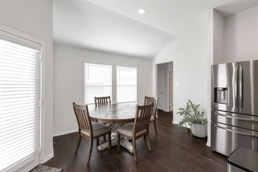 1333 Winding Hollow Dr - Photo 7 of 21