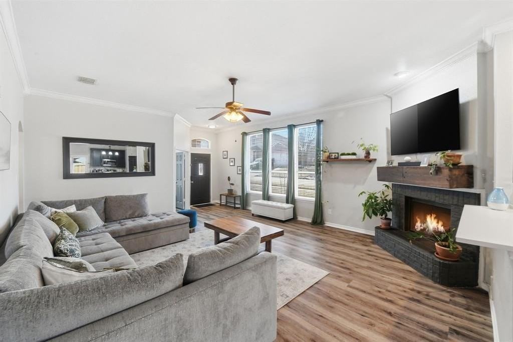 3701 Fiscal Ct - Photo 6 of 27