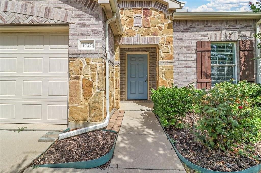 1428 Abby Creek Dr - Photo 2 of 15