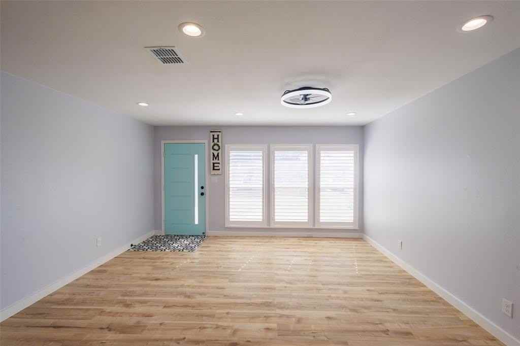 312 Elm St - Photo 6 of 16