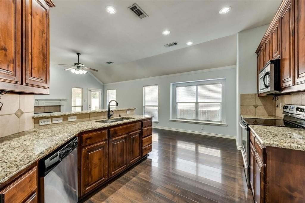 2628 Triangle Leaf Dr - Photo 5 of 16