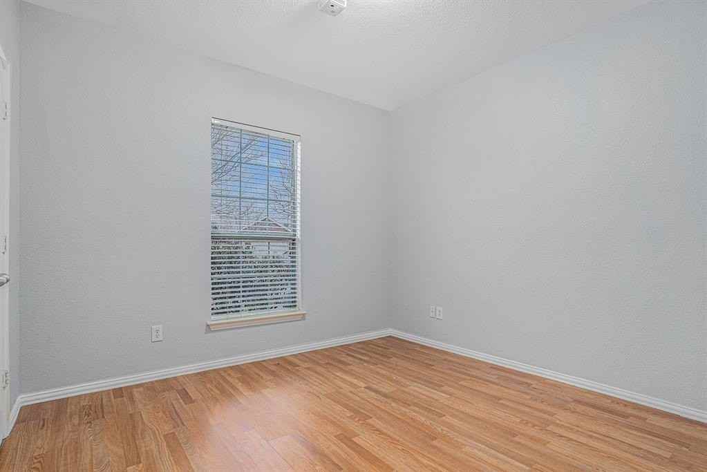 14604 Eaglemont Dr - Photo 2 of 24