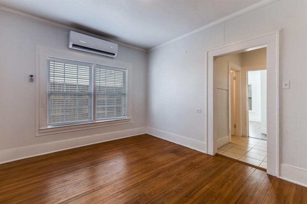 6012 Richmond Ave - Photo 7 of 20