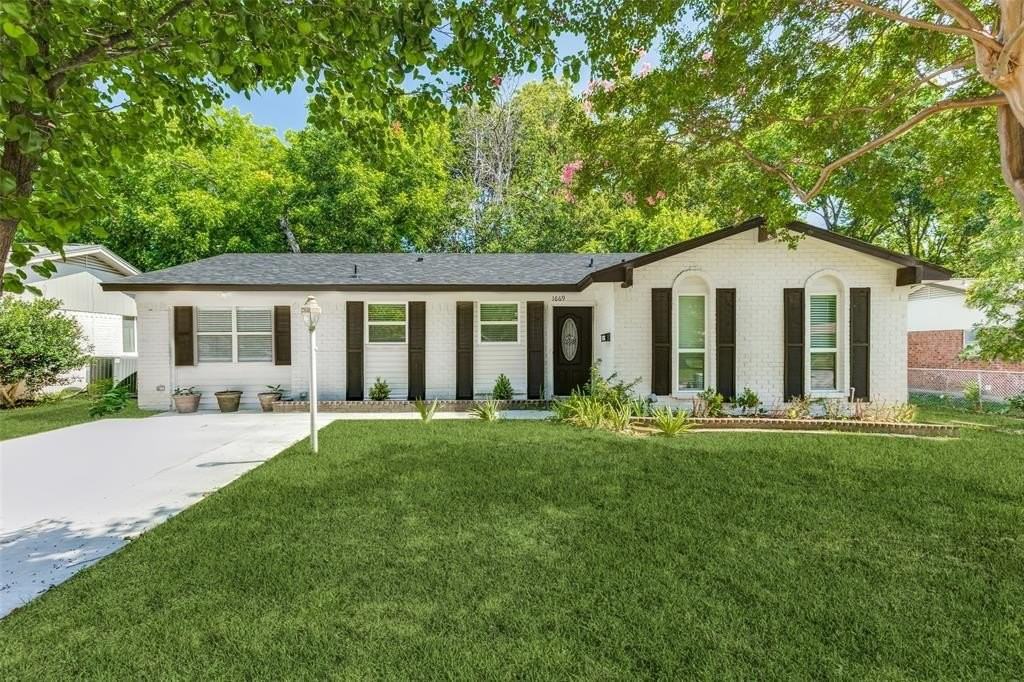 1669 Morrison Dr - Photo 2 of 25