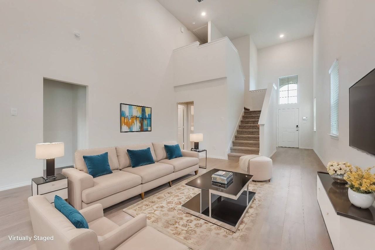 2014 Crested Jay Dr - Photo 3 of 19