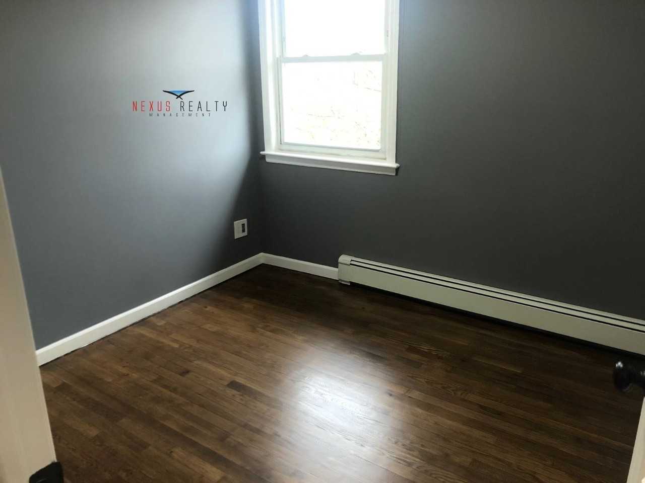 Astoria Blvd N & 75th Street #2 - Photo 4 of 11