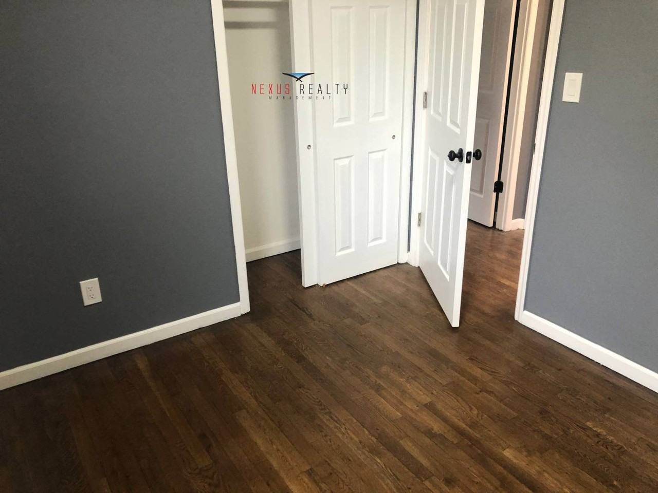 Astoria Blvd N & 75th Street #2 - Photo 5 of 11