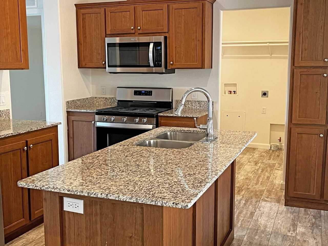 21100 State St #15 - Photo 2 of 24