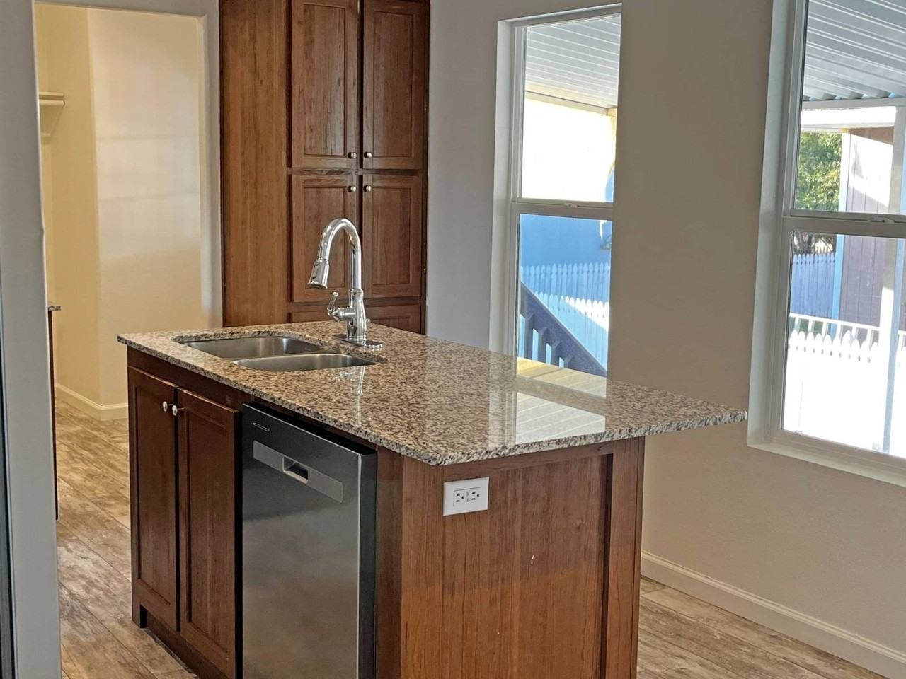 21100 State St #15 - Photo 4 of 24