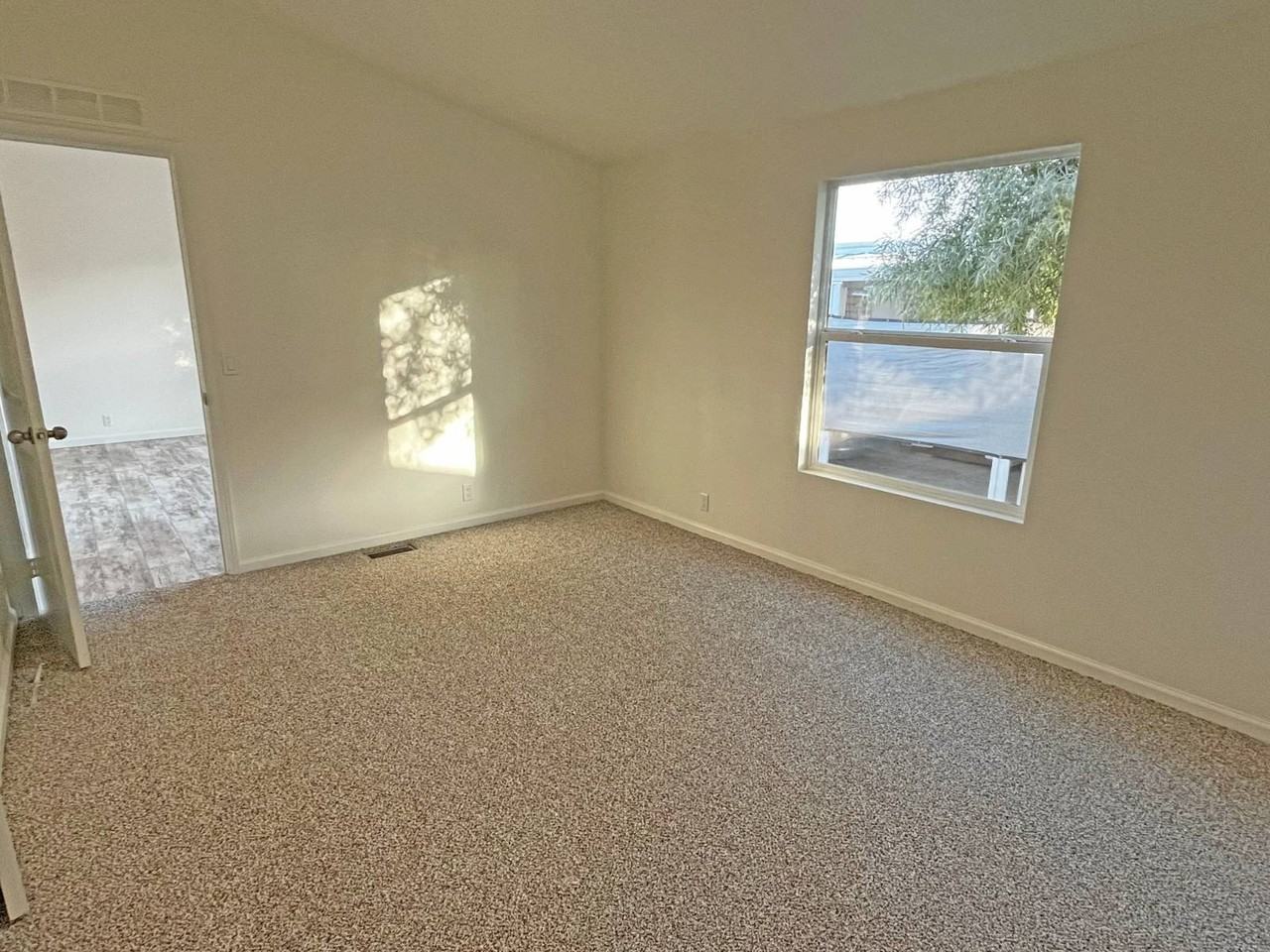 21100 State St #15 - Photo 7 of 24