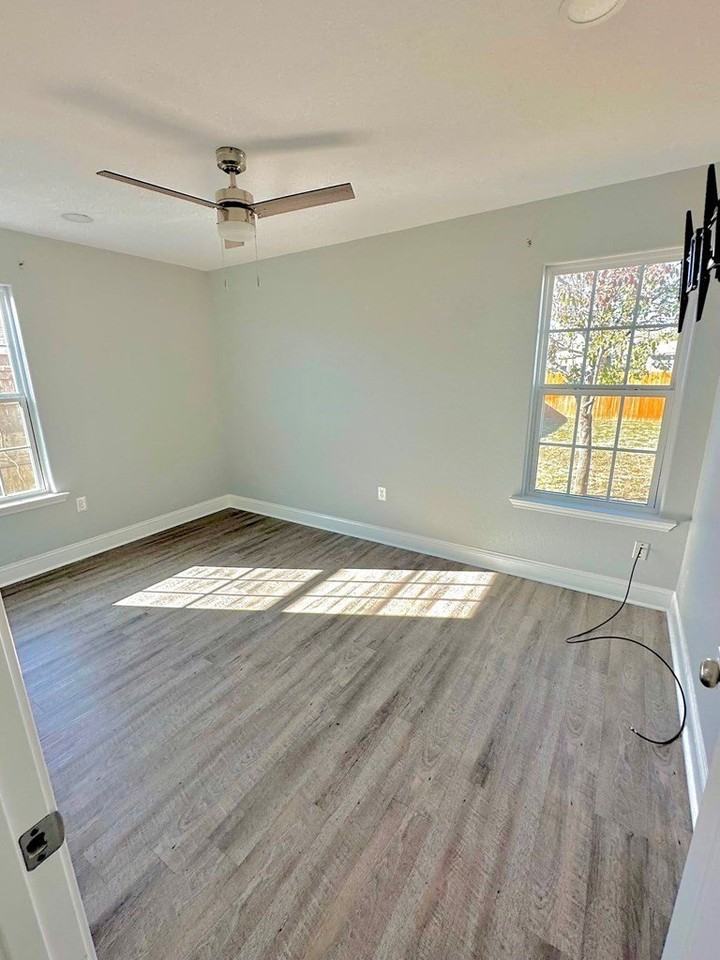 4915 Mcknight Dr - Photo 5 of 10