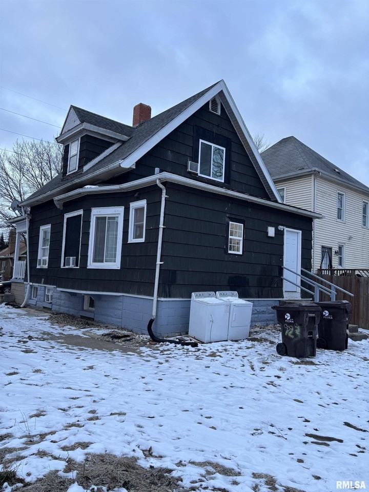 707 E Nebraska Ave - Photo 3 of 36