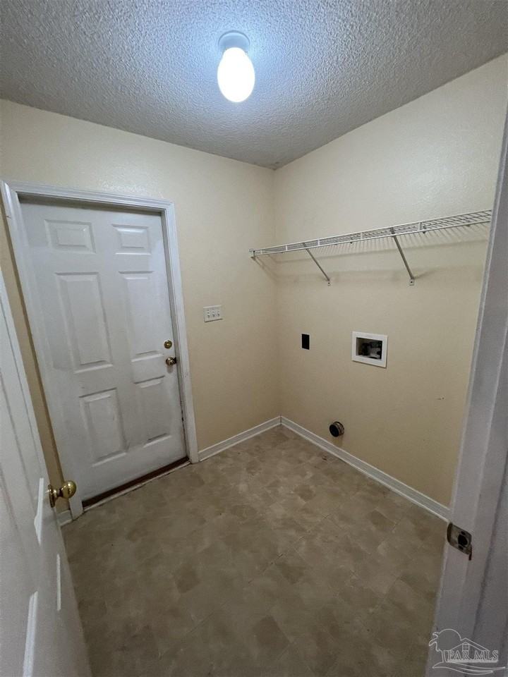 4966 Berkeley Forest Blvd - Photo 6 of 12