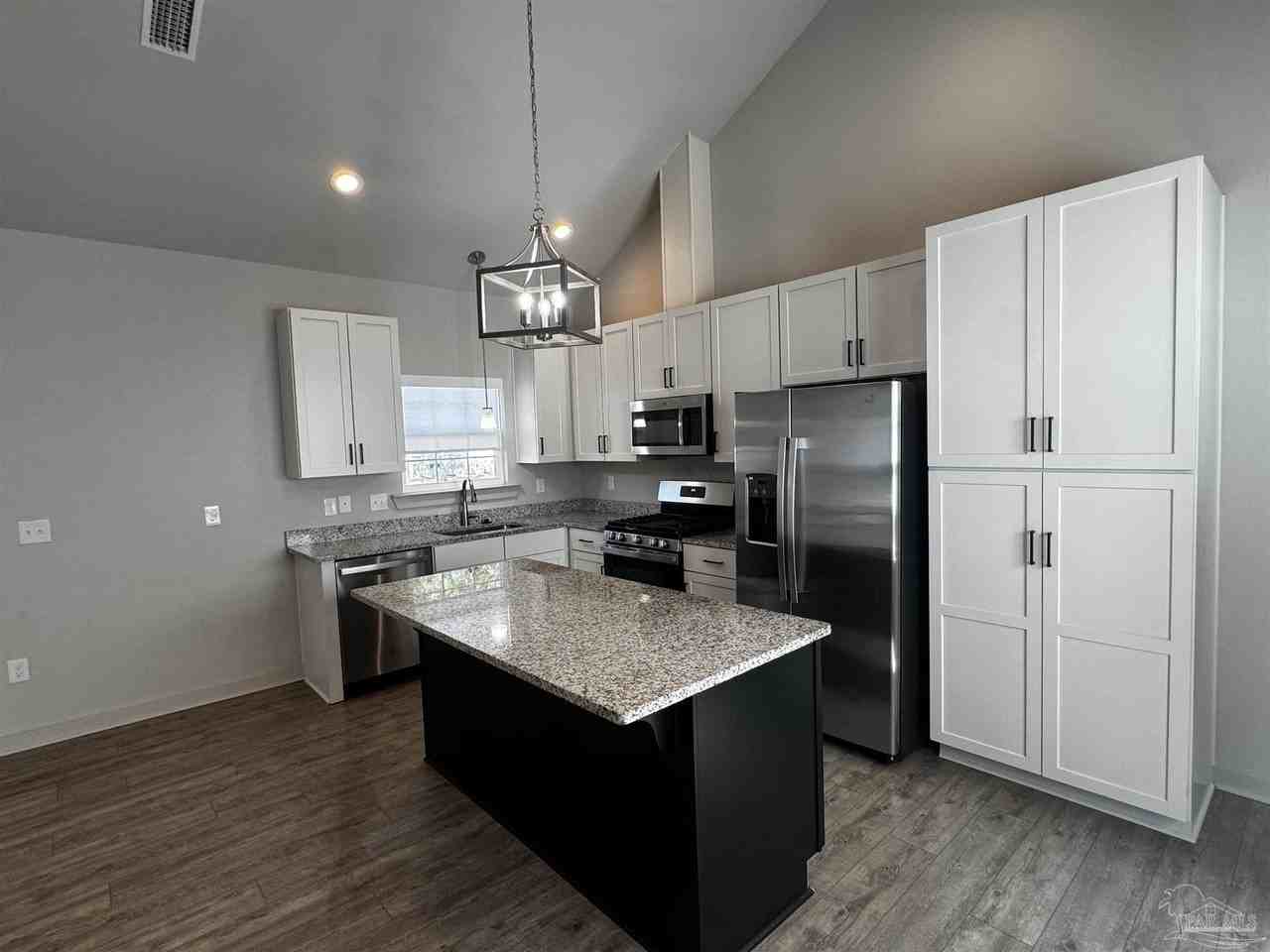 102 S G St - Photo 5 of 15