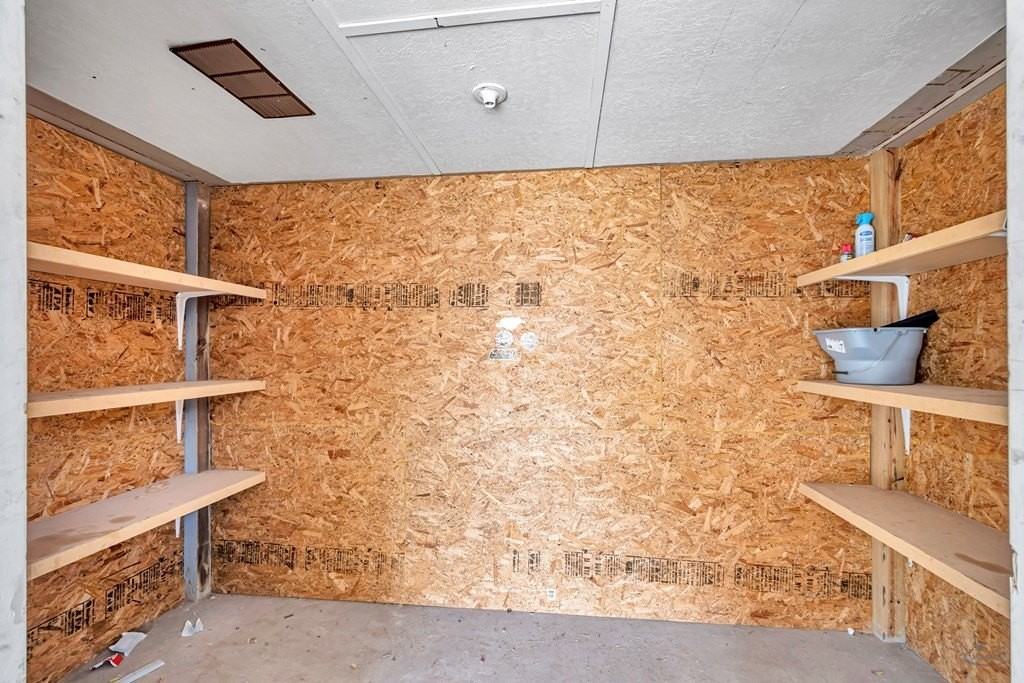 404 W Shandon Ave - Photo 5 of 37