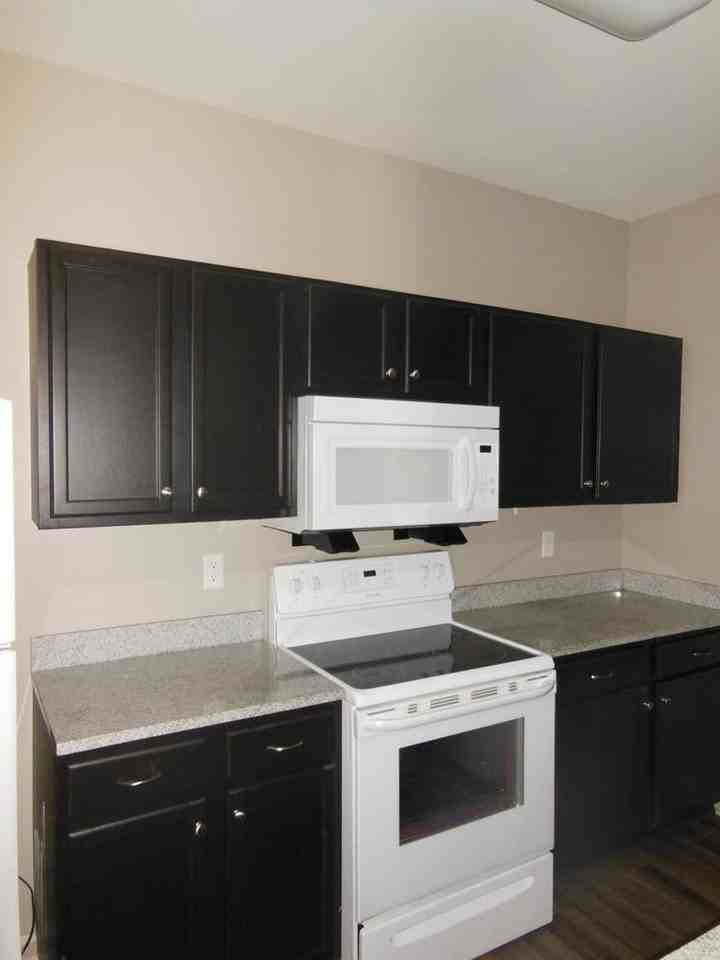 117 Highland Ave Apt 25 - Photo 3 of 8