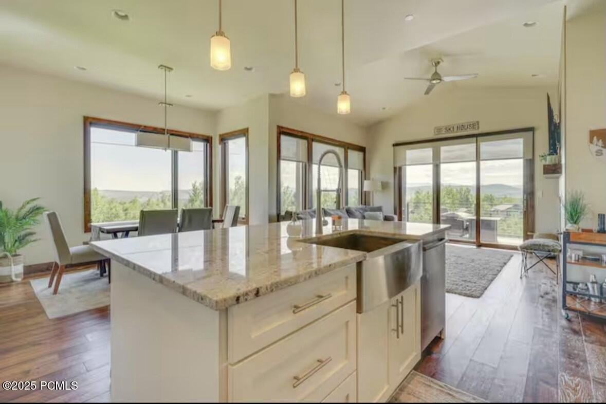 4318 Holly Frost Ct - Photo 4 of 29