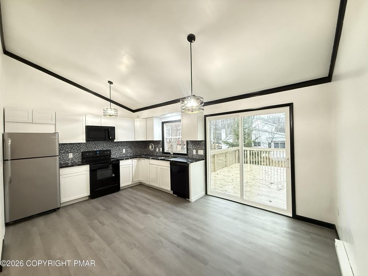 8066 Red Squirrel Dr - Photo 3 of 44