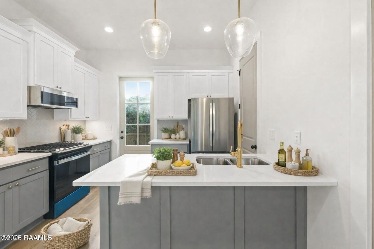 202 Steiner Rd - Photo 5 of 29