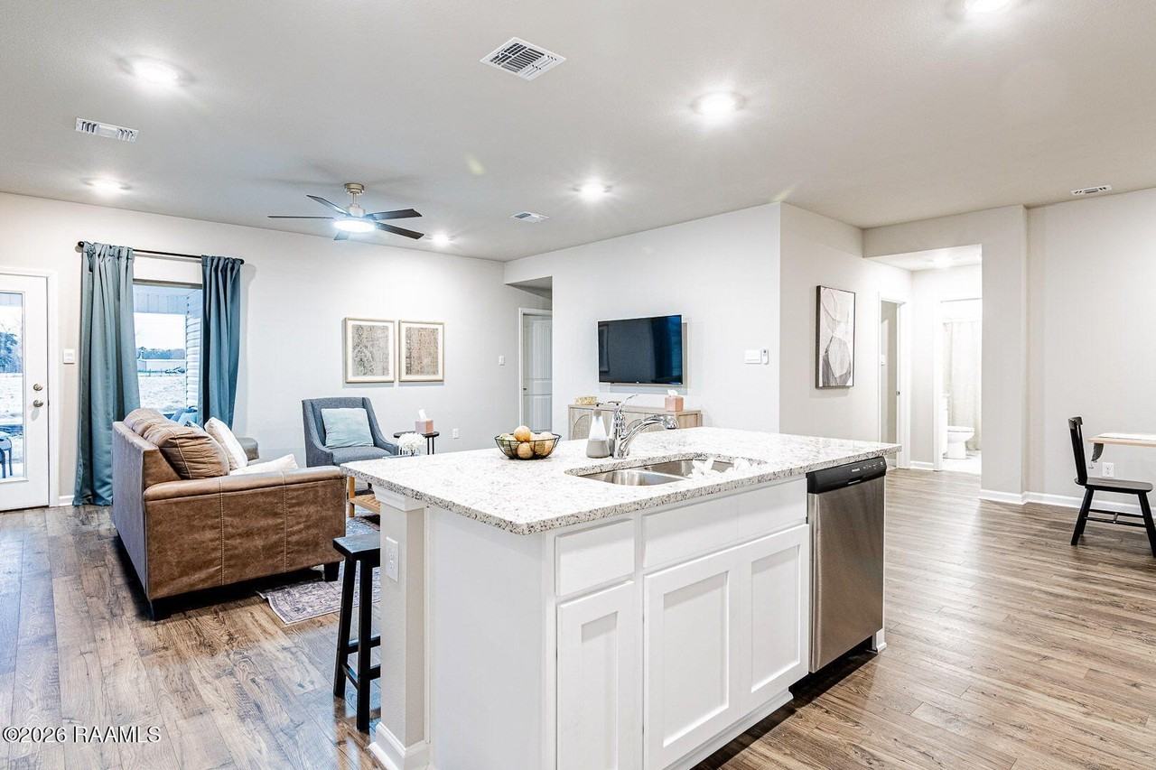 125 Lake Ridge Dr - Photo 7 of 34