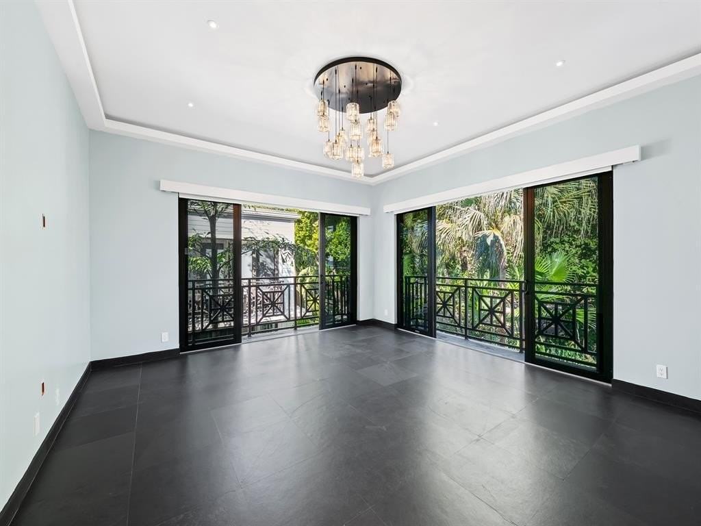 1560 S Ocean Ln #205 - Photo 3 of 25