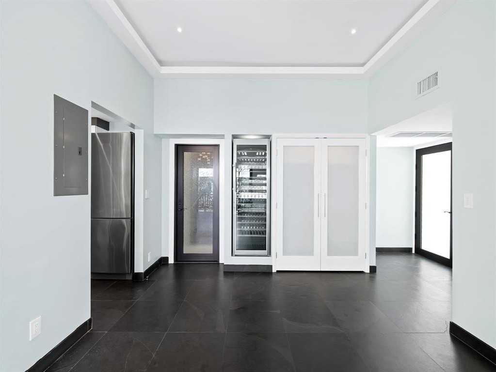 1560 S Ocean Ln #205 - Photo 4 of 25