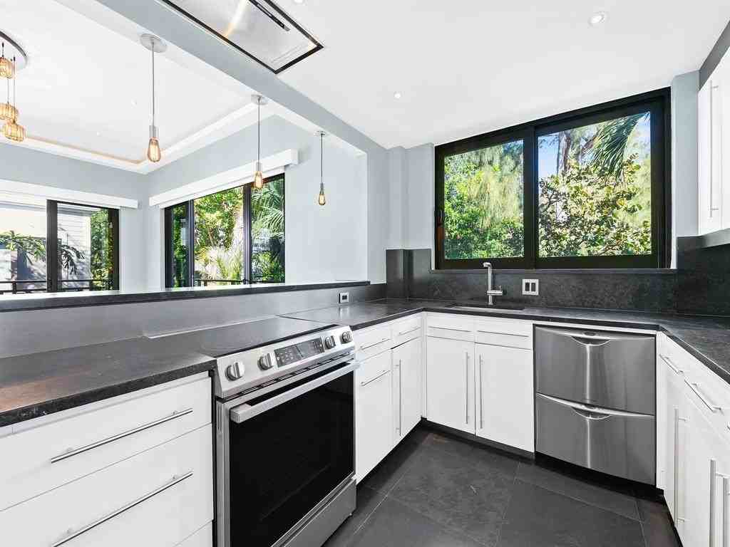 1560 S Ocean Ln #205 - Photo 7 of 25