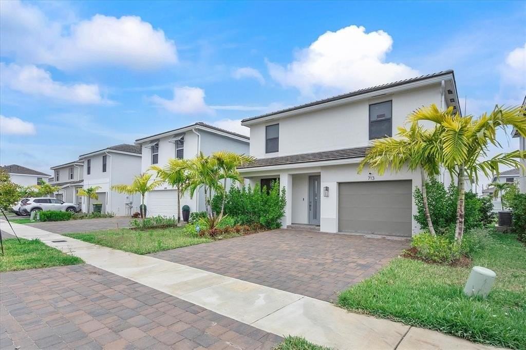 713 Se 15th Ave - Photo 2 of 36