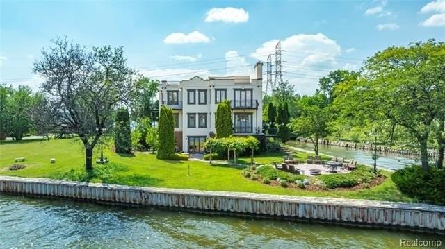 42183 Kouza Ct - Photo 2 of 36