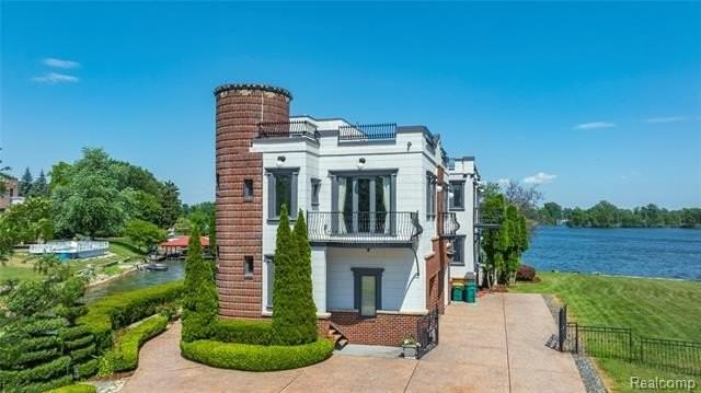 42183 Kouza Ct - Photo 3 of 36